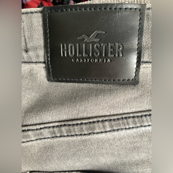 Hollister grey wash super skinny jeans. 28W 30L - Picture 4 of 6